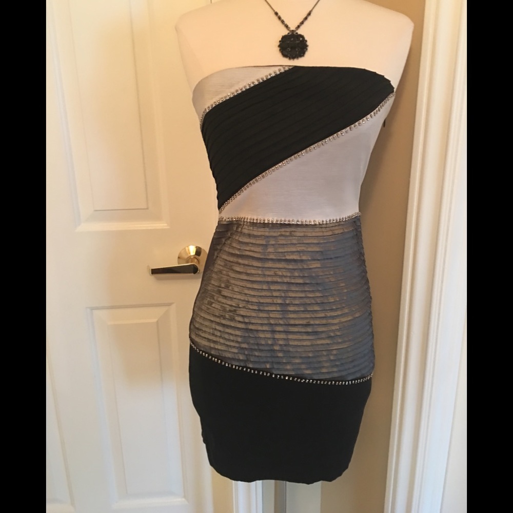 🔥💃🏻$19 DRESS SALE!!!🔥Niki Biki Boutique Dress
